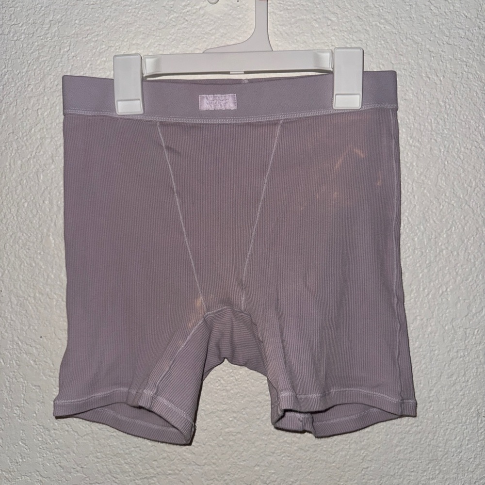 SKIMS Light Purple Ribbed Boxer Shorts